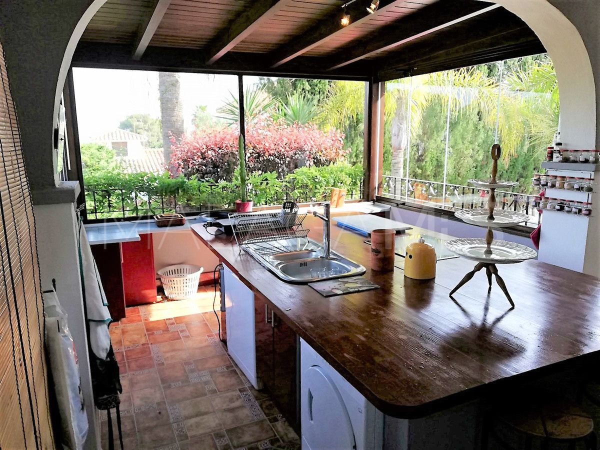 For sale Nueva Andalucia 7 bedrooms villa