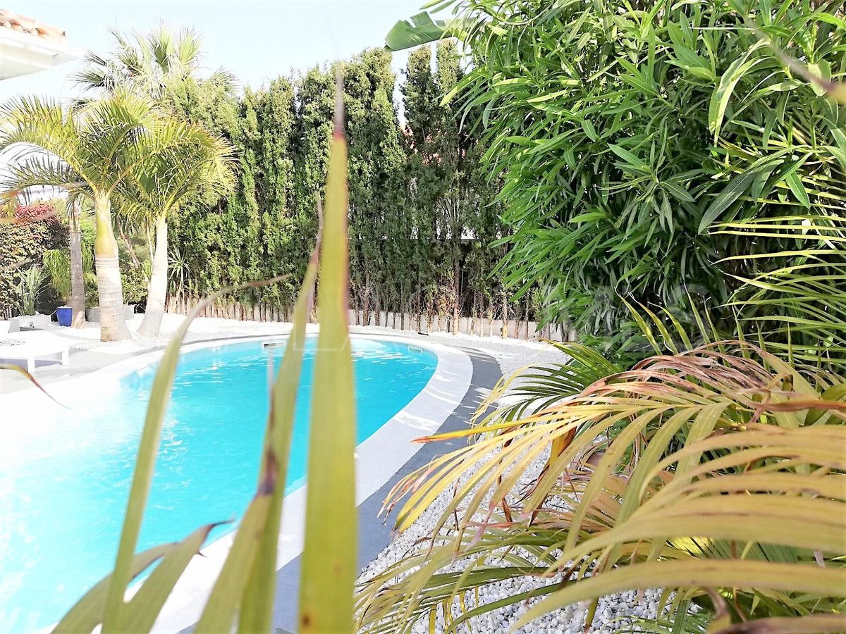 For sale Nueva Andalucia 7 bedrooms villa