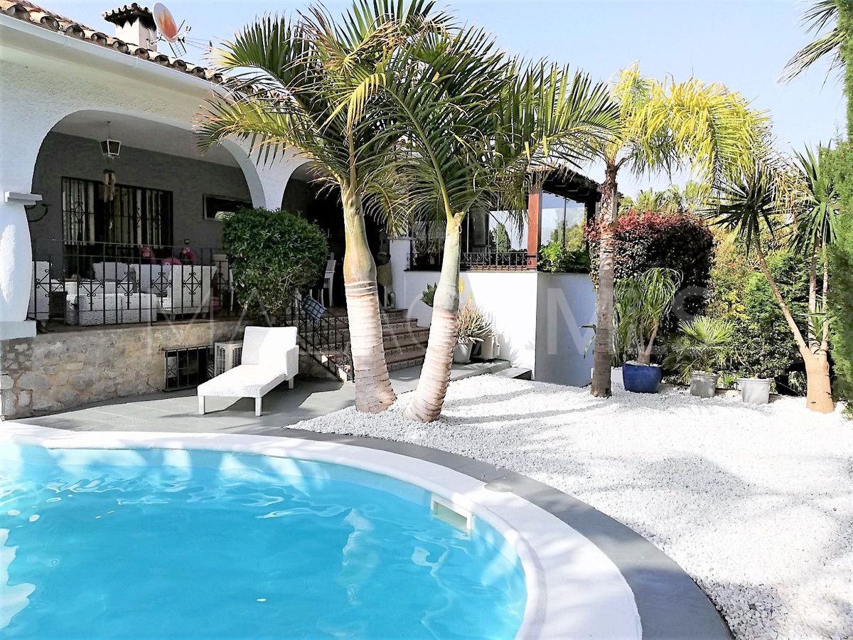 For sale Nueva Andalucia 7 bedrooms villa