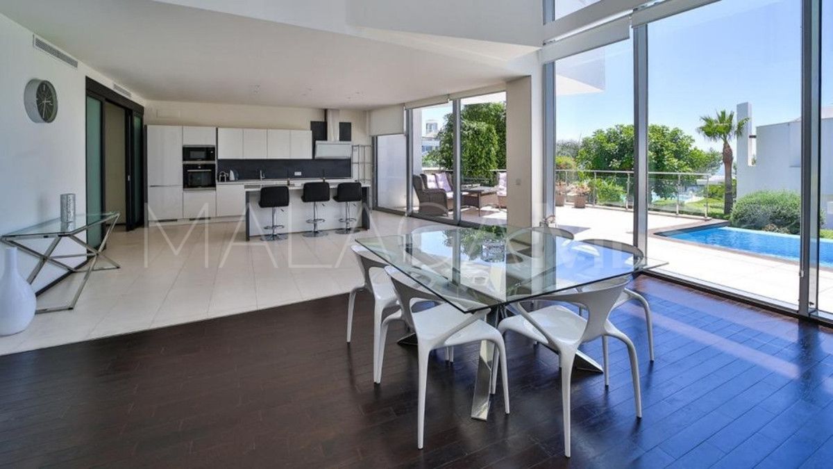 Villa for sale in Sierra Blanca