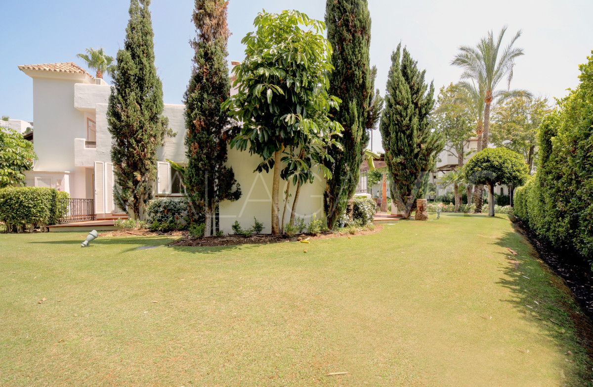 Appartement rez de chaussée for sale in Estepona
