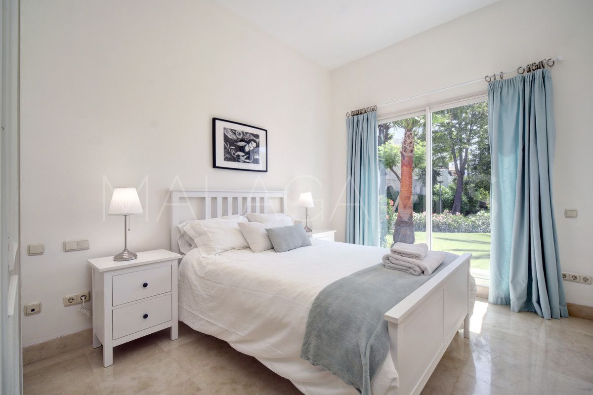 Appartement rez de chaussée for sale in Estepona