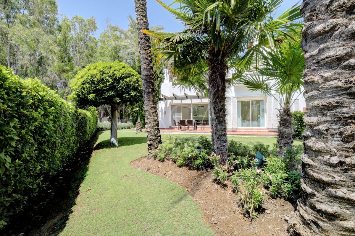 Appartement rez de chaussée for sale in Estepona