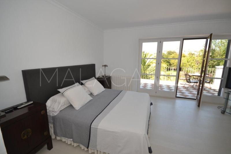 Villa for sale in Guadalmina Baja