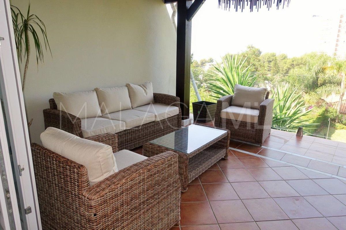 Villa for sale in Nueva Andalucia