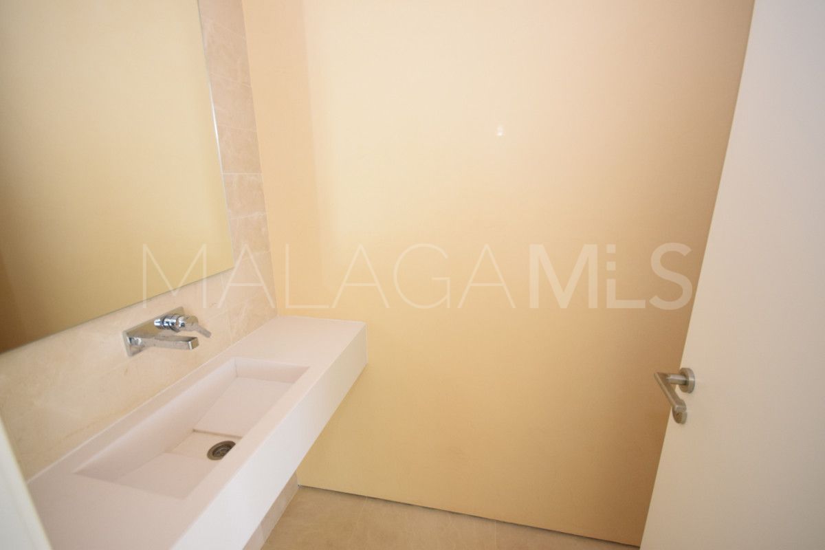 Buy villa de 5 bedrooms in Marbella Ciudad