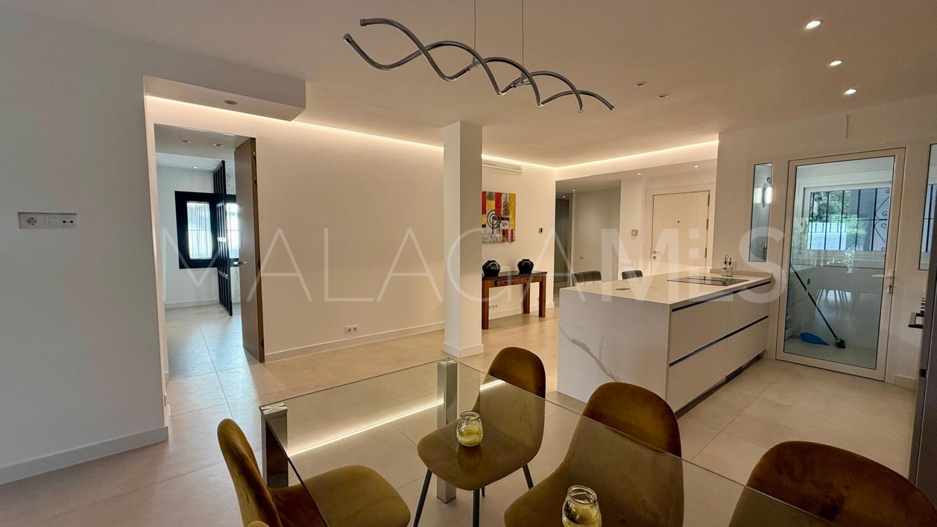 Appartement rez de chaussée for sale in Nueva Andalucia