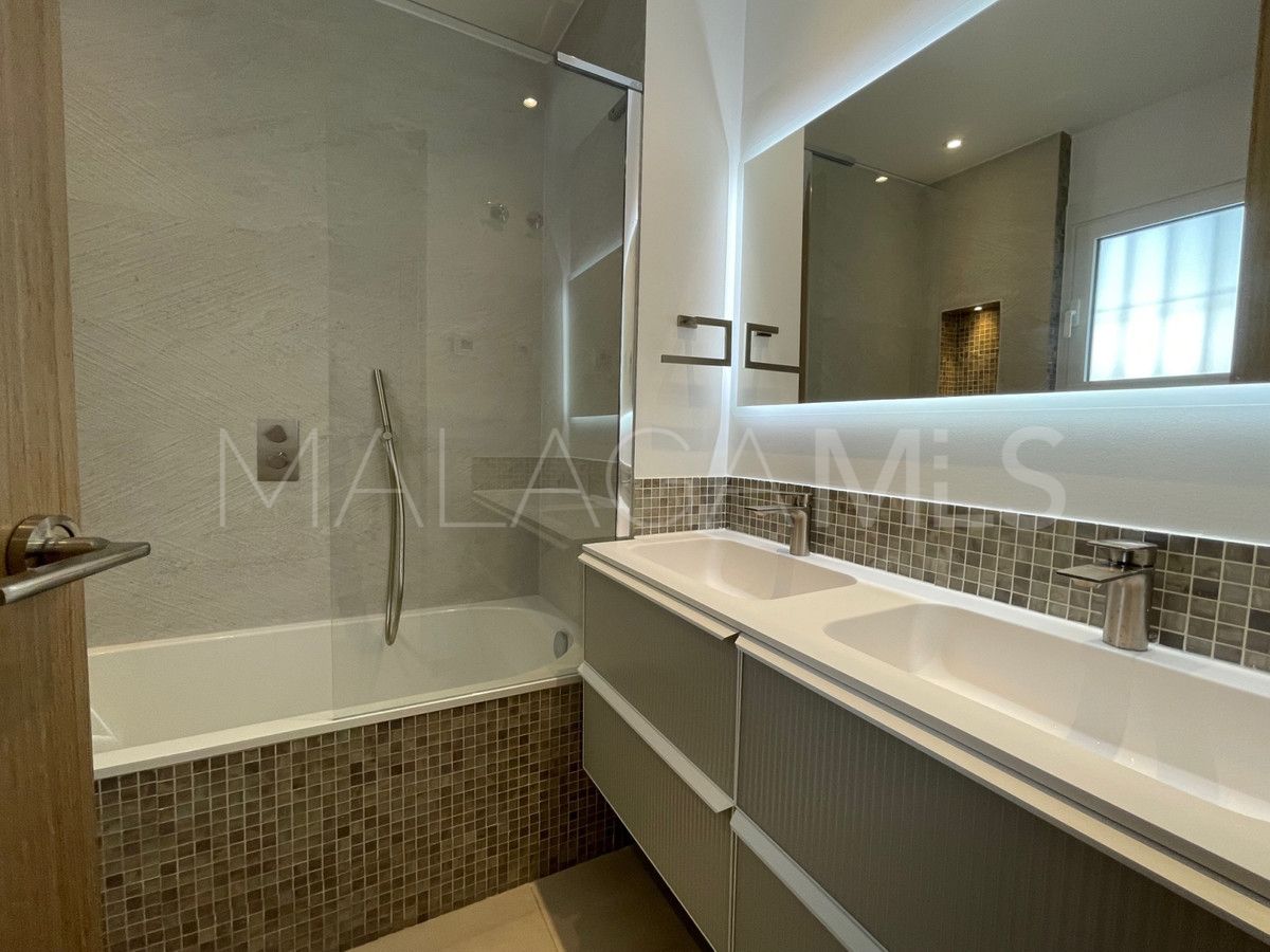 Appartement rez de chaussée for sale in Nueva Andalucia