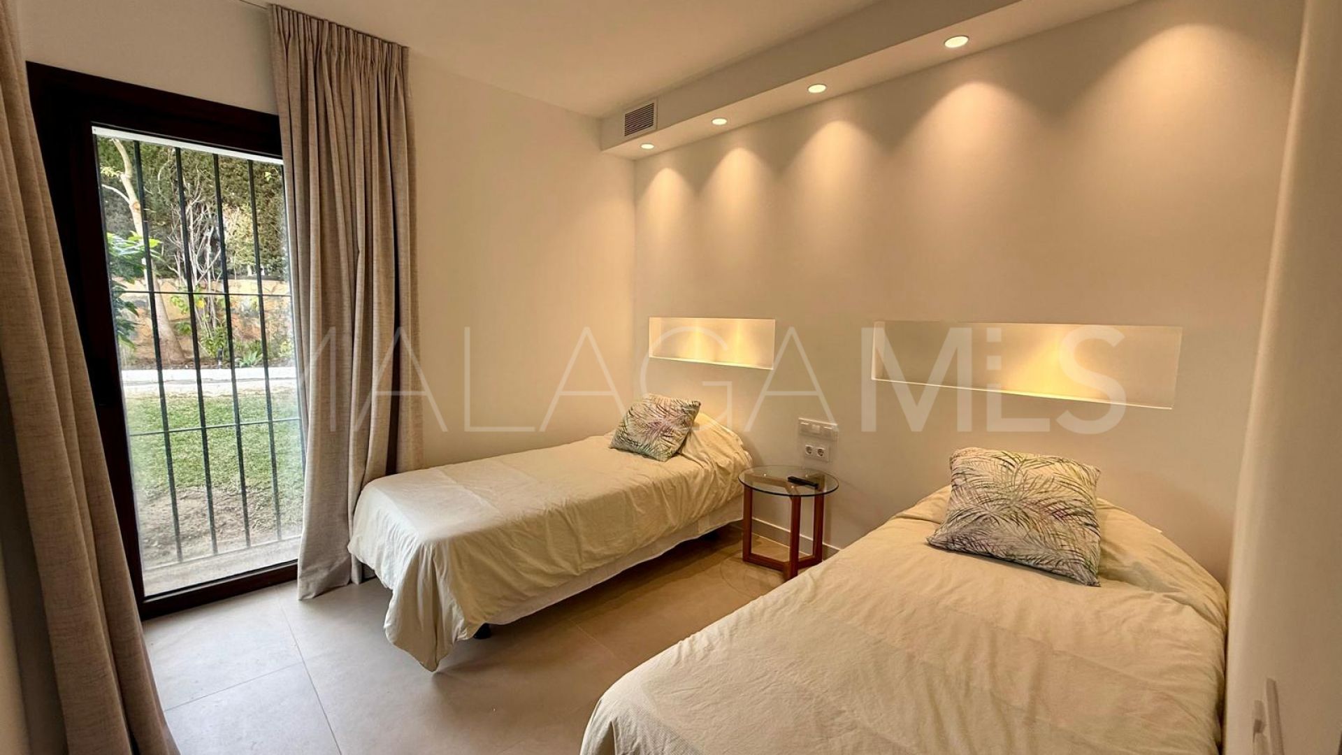 Appartement rez de chaussée for sale in Nueva Andalucia