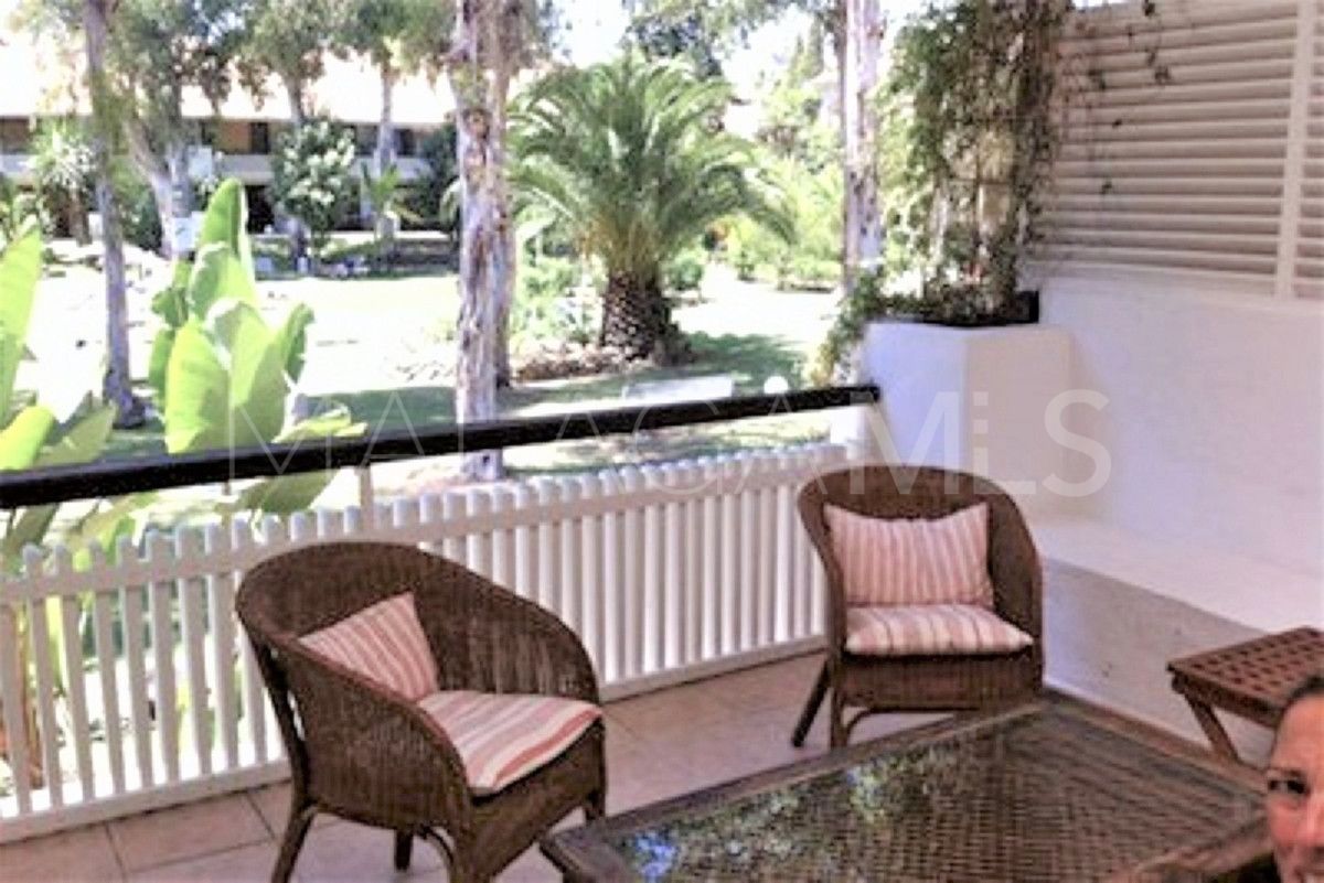 For sale apartment in Marbella - Puerto Banus with 2 bedrooms