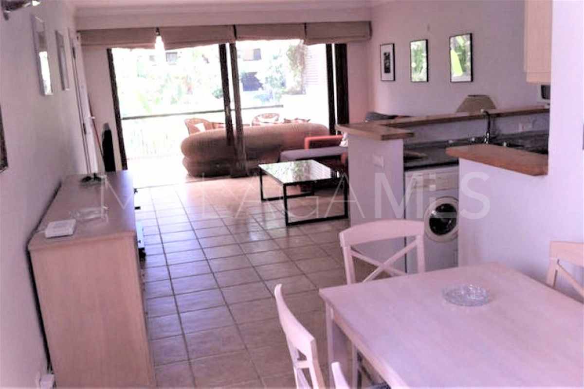 For sale apartment in Marbella - Puerto Banus with 2 bedrooms