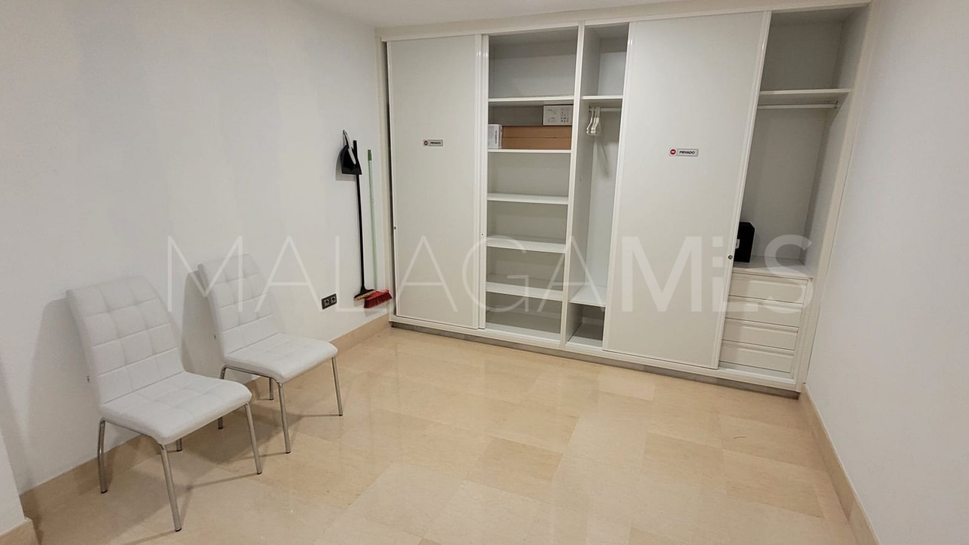 Apartamento for sale in Benahavis