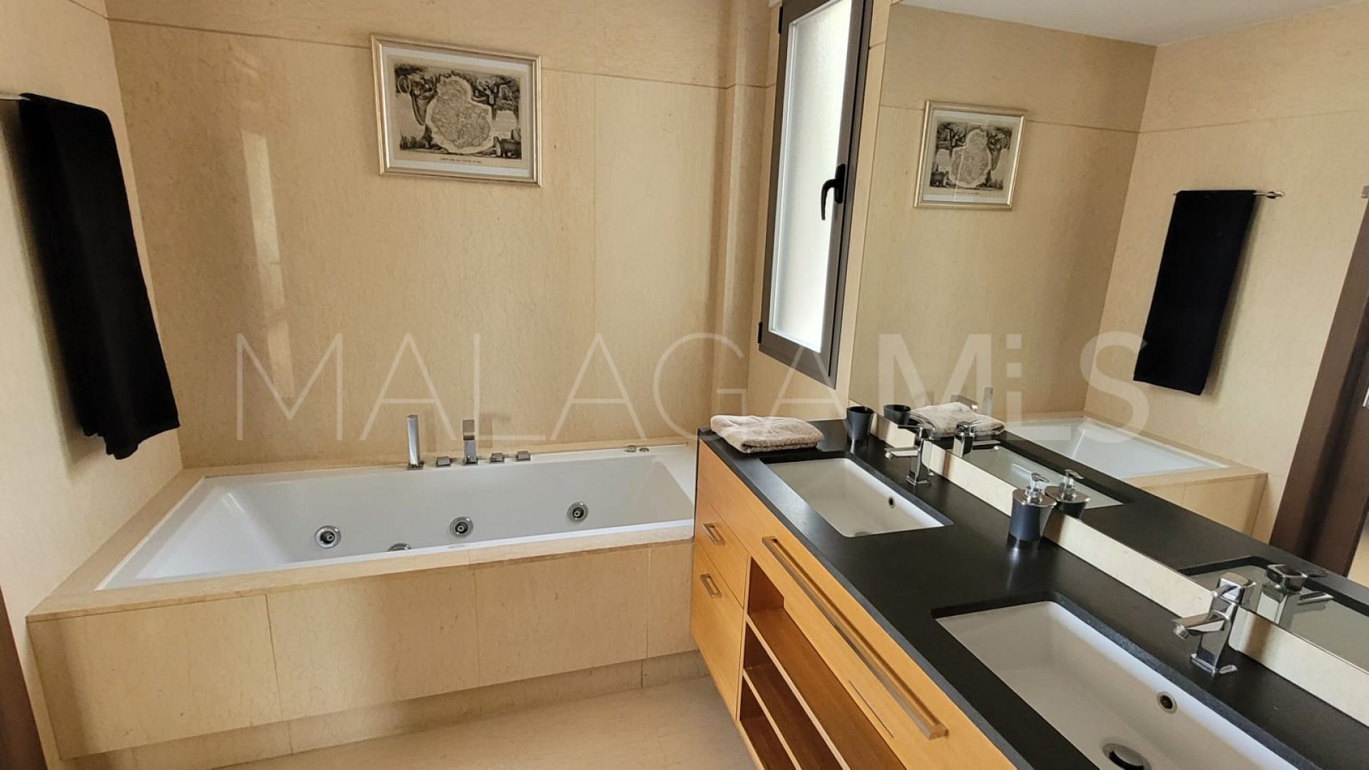 Apartamento for sale in Benahavis