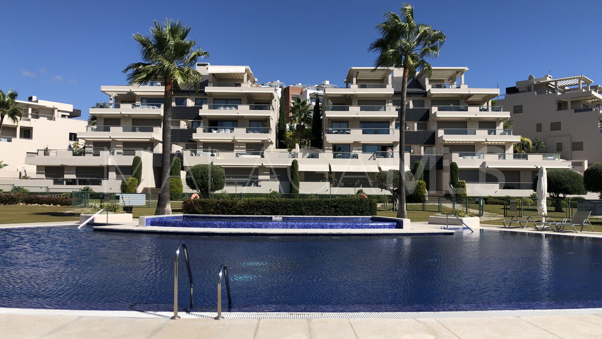 Apartamento for sale in Benahavis