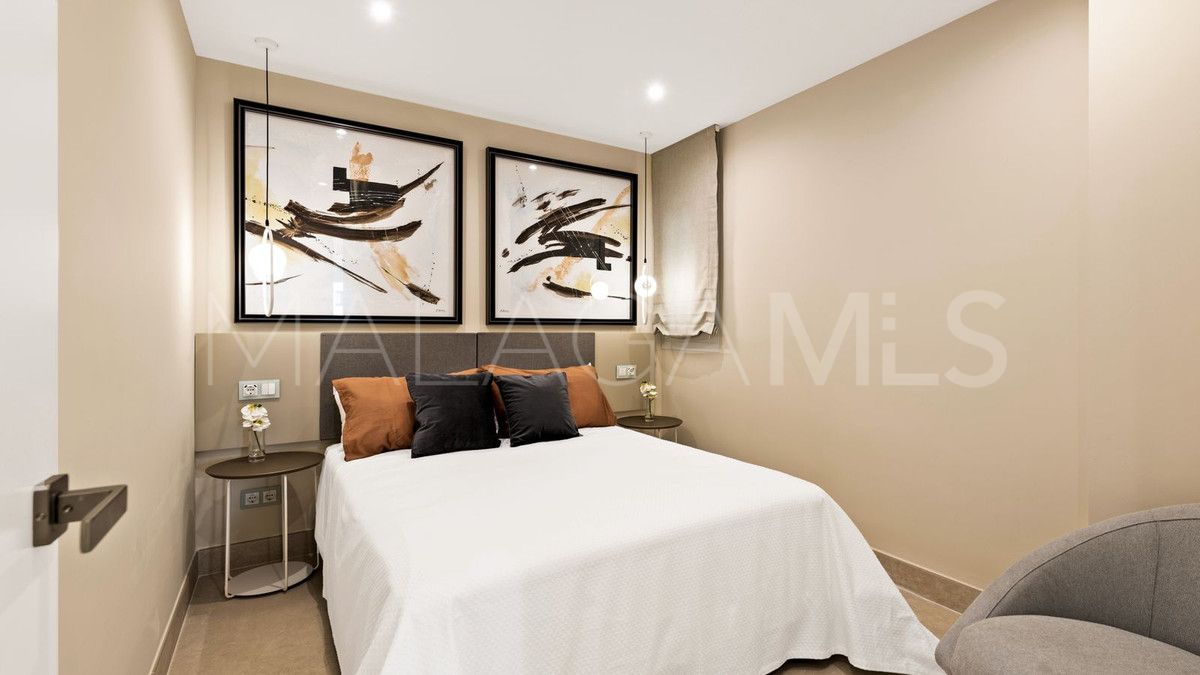 For sale ground floor apartment in New Golden Mile with 4 bedrooms