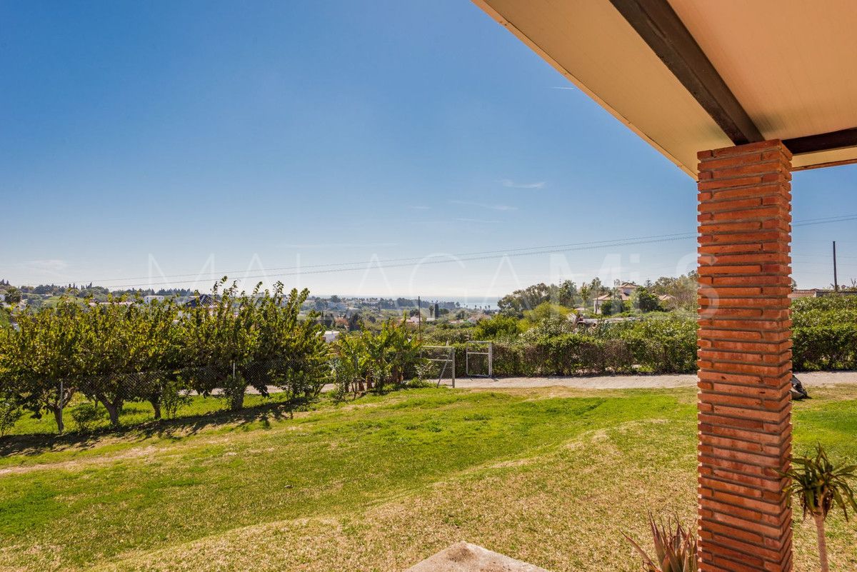 3 bedrooms Estepona villa for sale