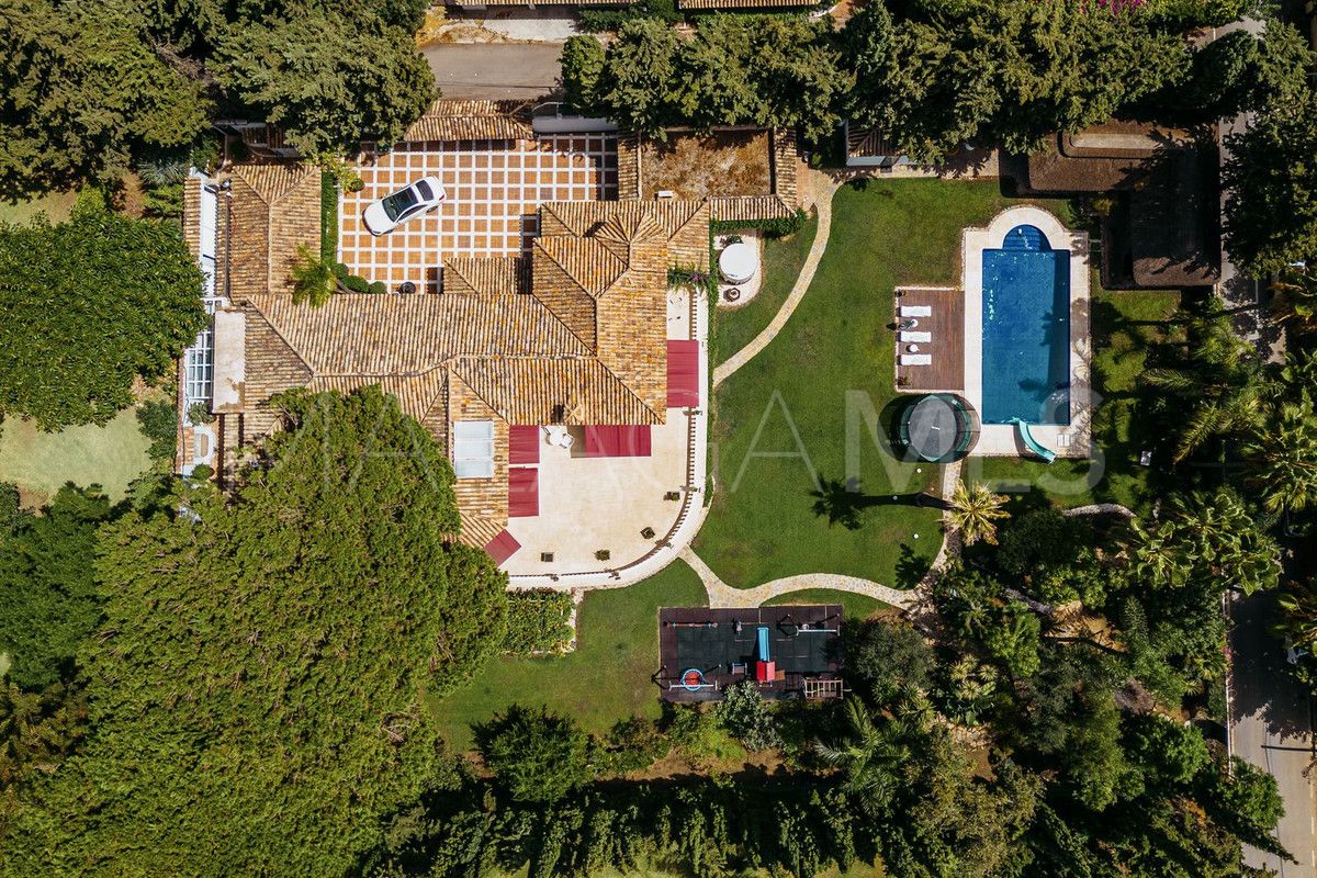 Villa for sale in Nagüeles