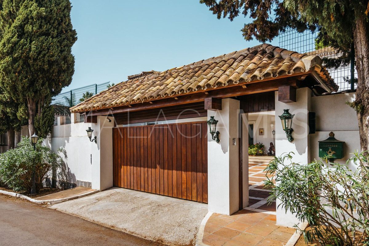 Villa for sale in Nagüeles