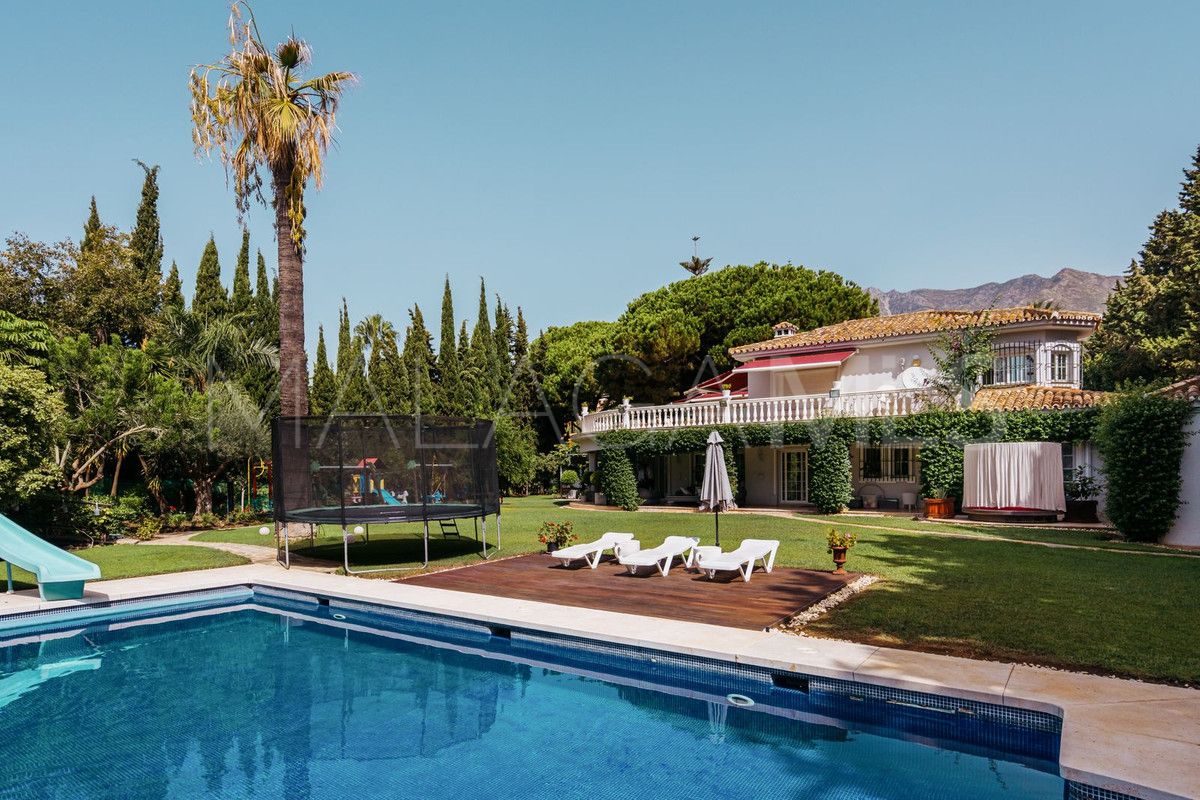 Villa for sale in Nagüeles