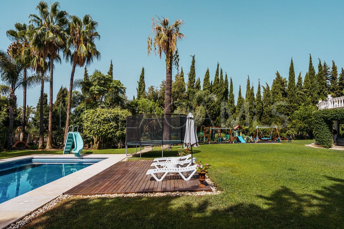 Villa for sale in Nagüeles