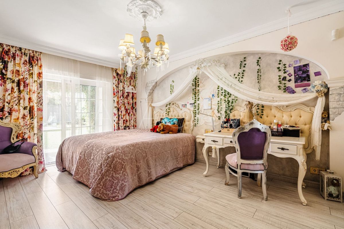 Villa for sale in Nagüeles
