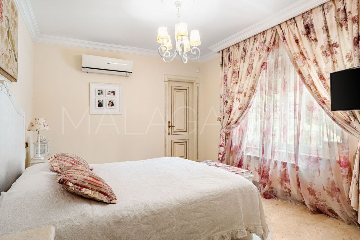 Villa for sale in Nagüeles