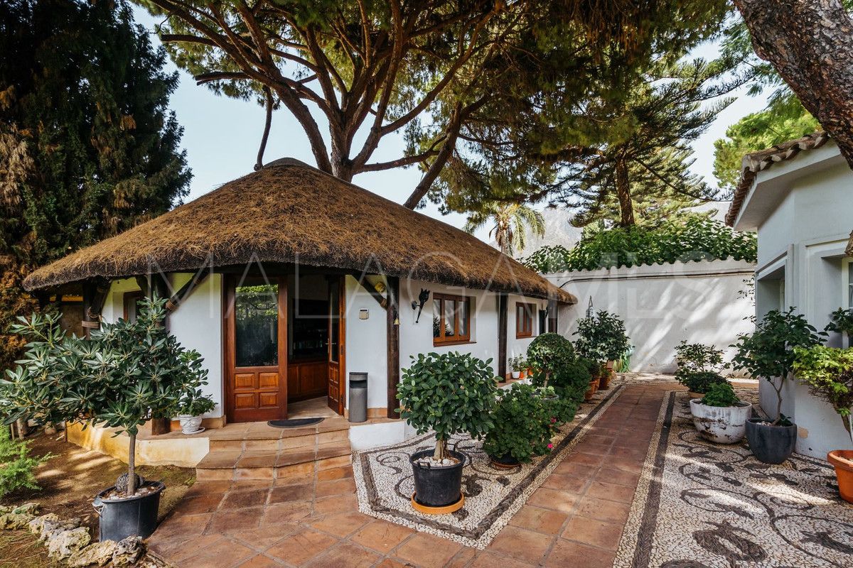 Villa for sale in Nagüeles