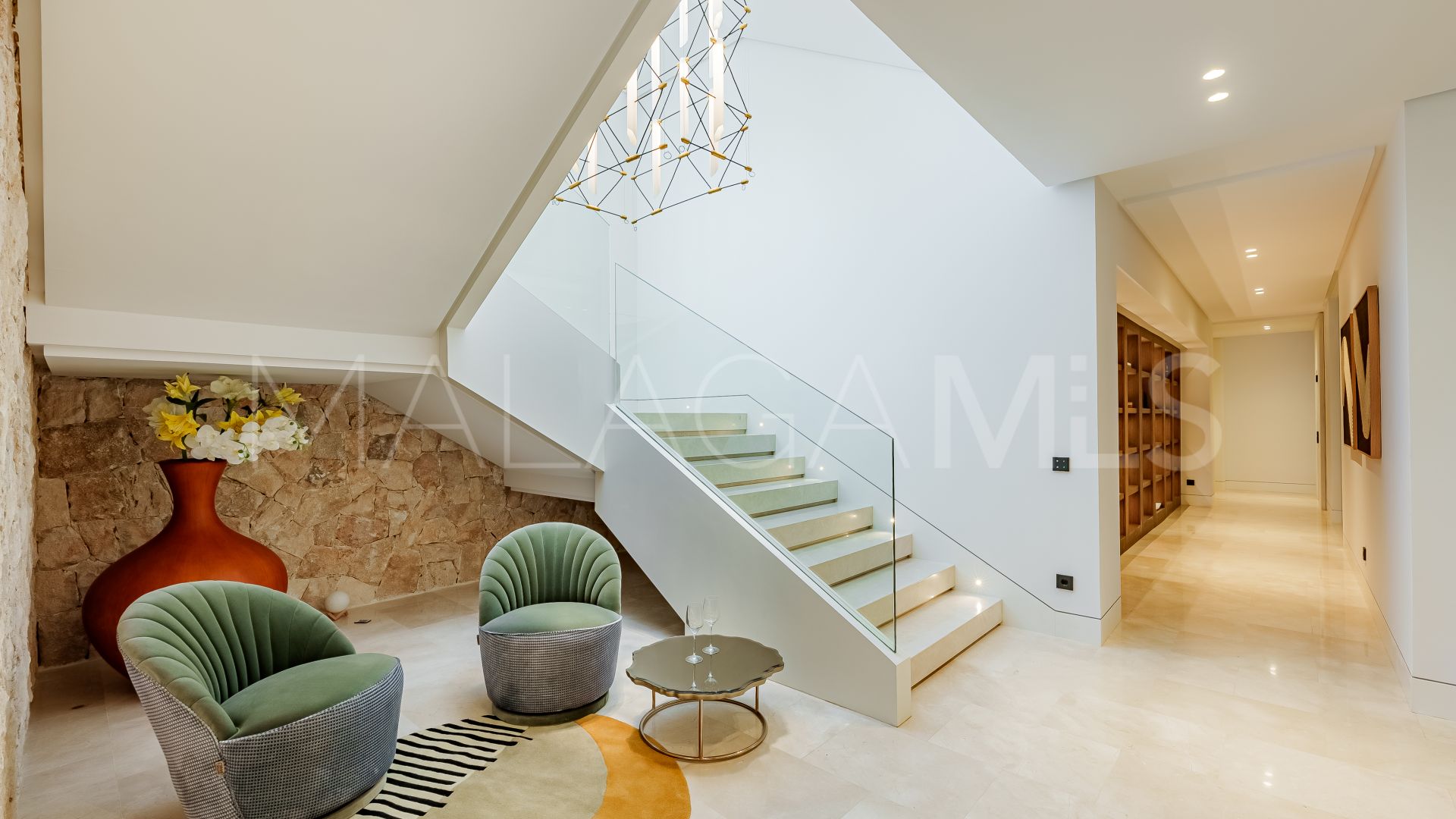 Villa for sale with 8 bedrooms in La Quinta