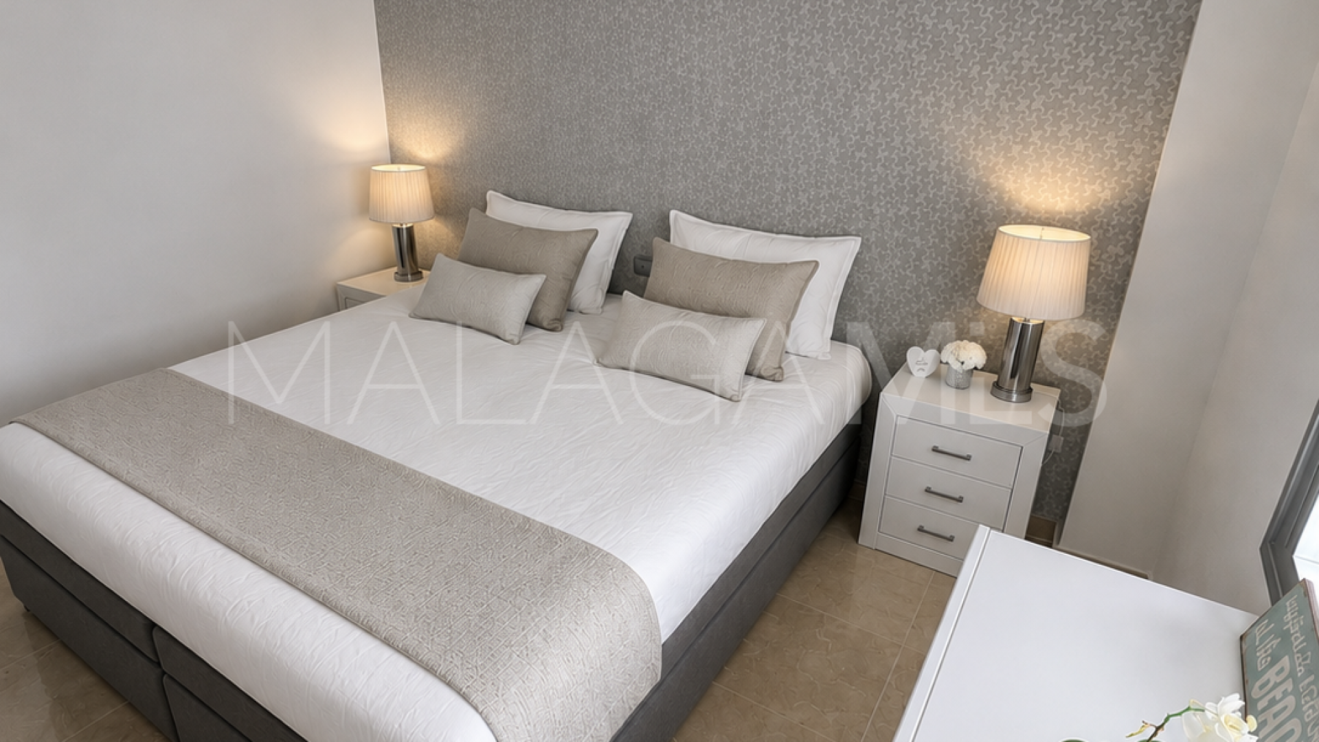 For sale San Pedro de Alcantara penthouse with 3 bedrooms