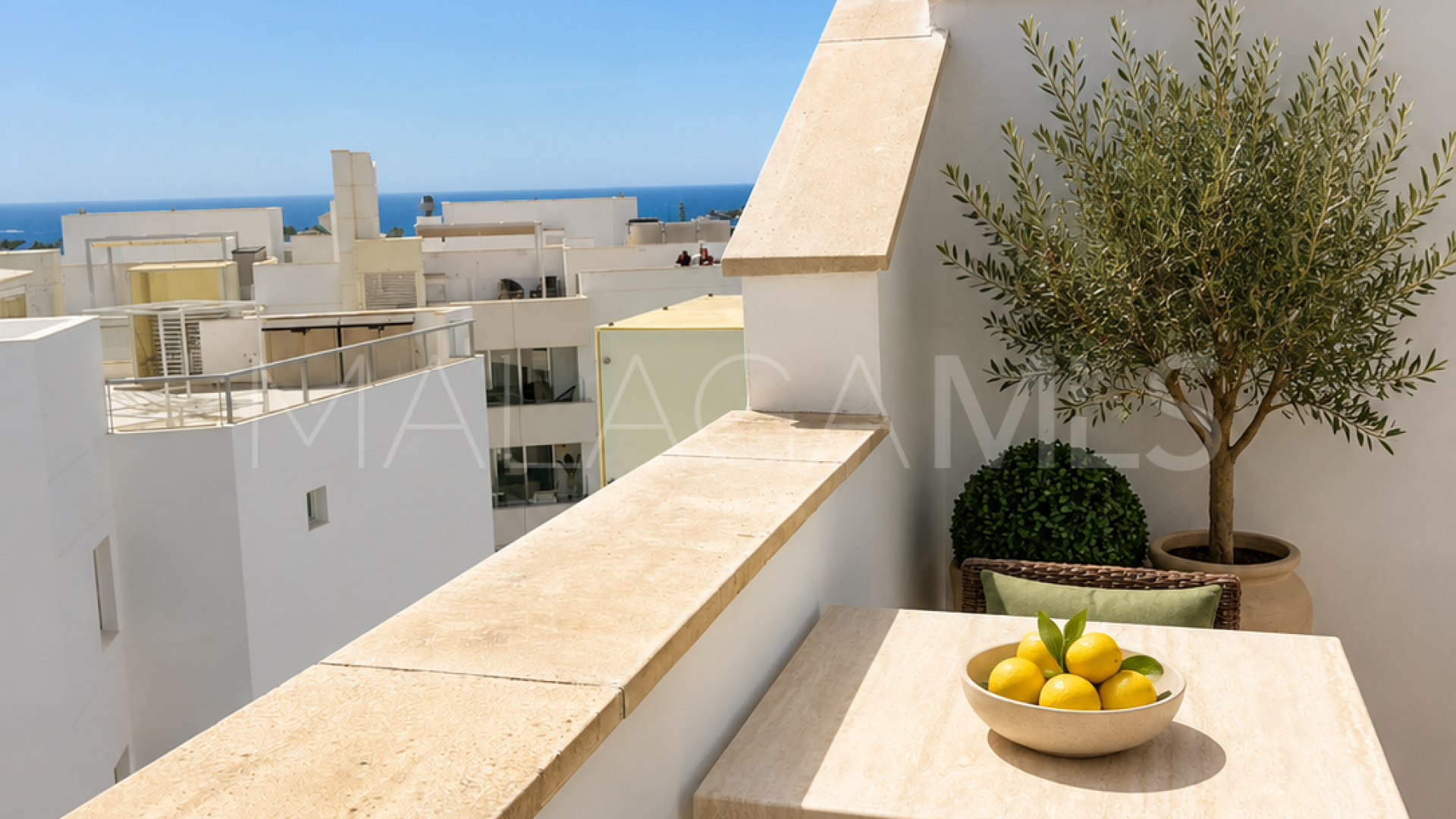 For sale San Pedro de Alcantara penthouse with 3 bedrooms