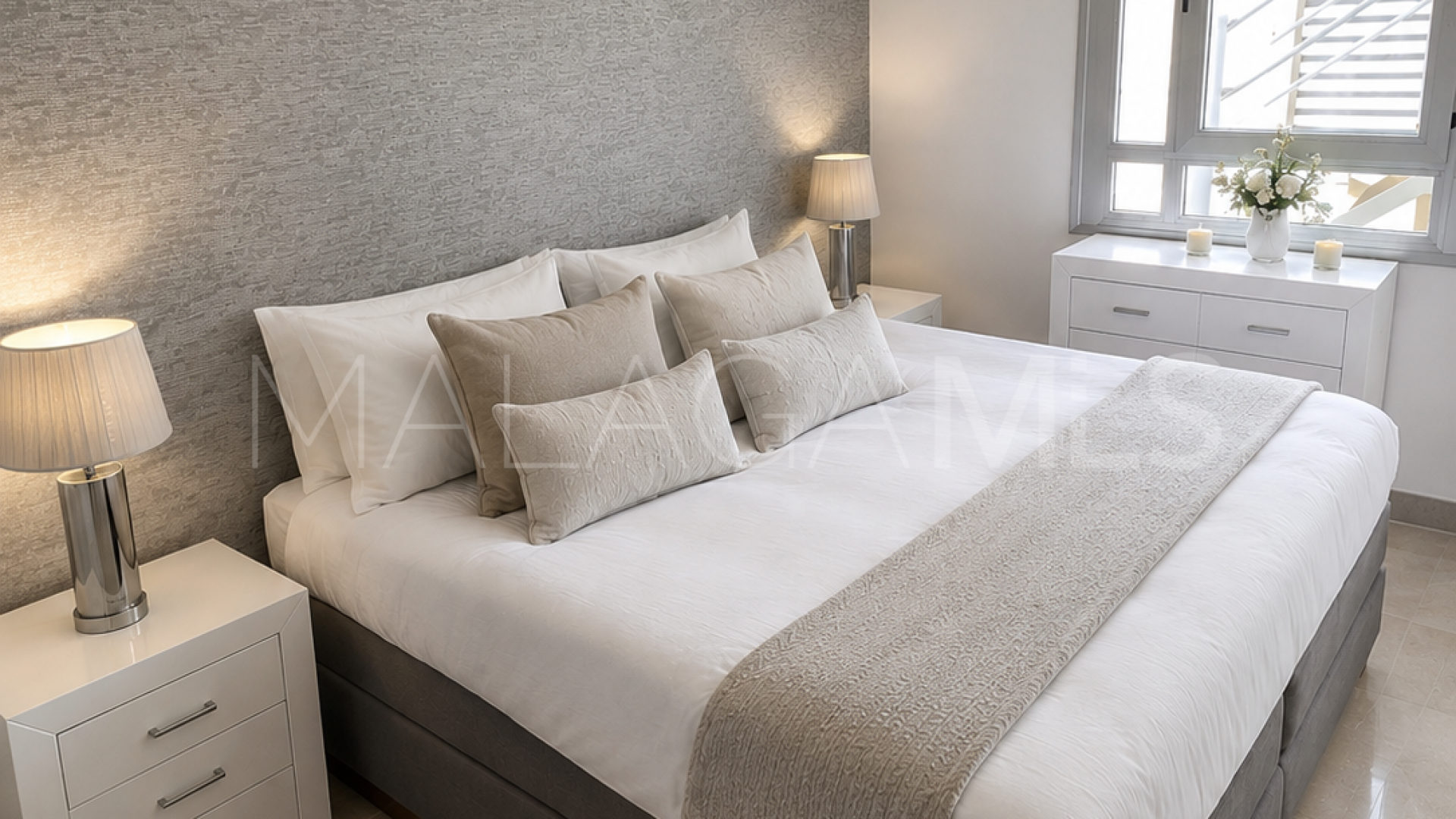 For sale San Pedro de Alcantara penthouse with 3 bedrooms