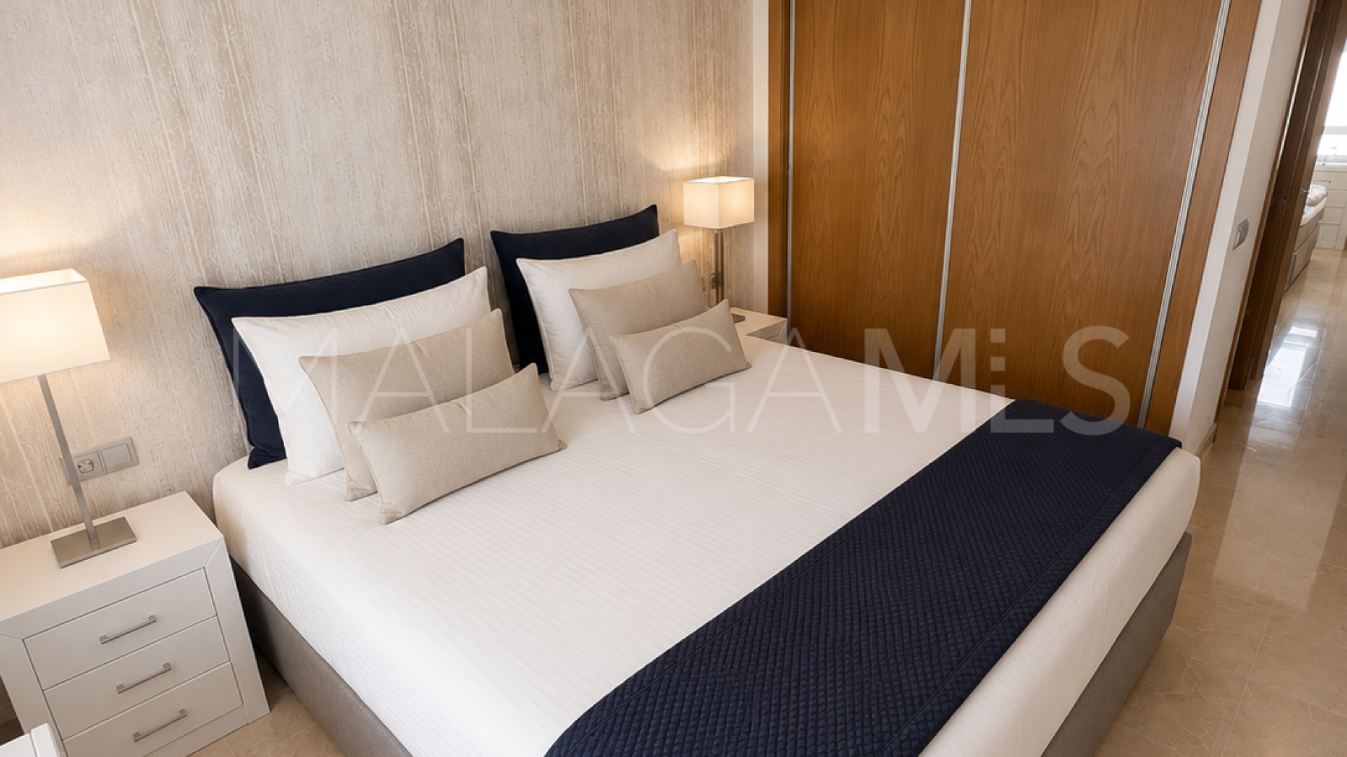 For sale San Pedro de Alcantara penthouse with 3 bedrooms