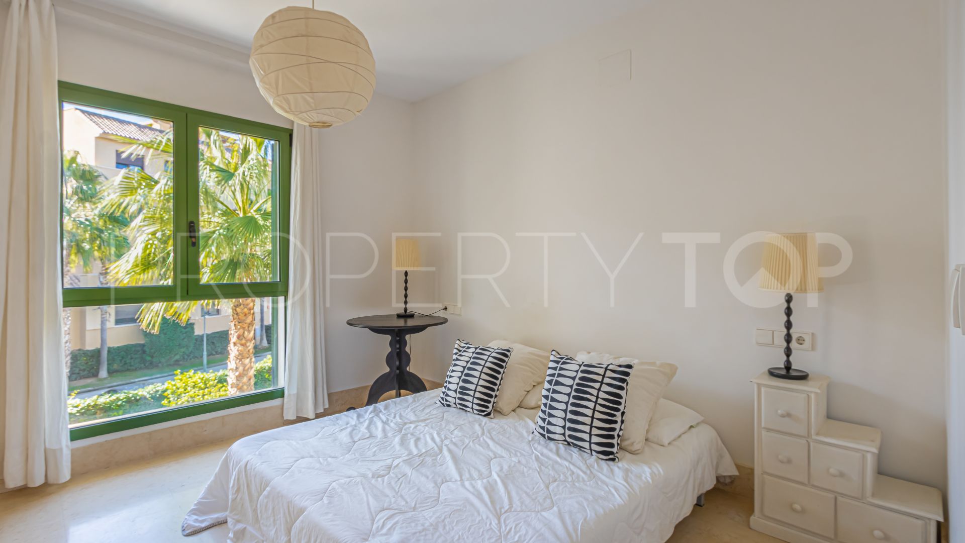 Buy apartment with 2 bedrooms in Jungla del Loro