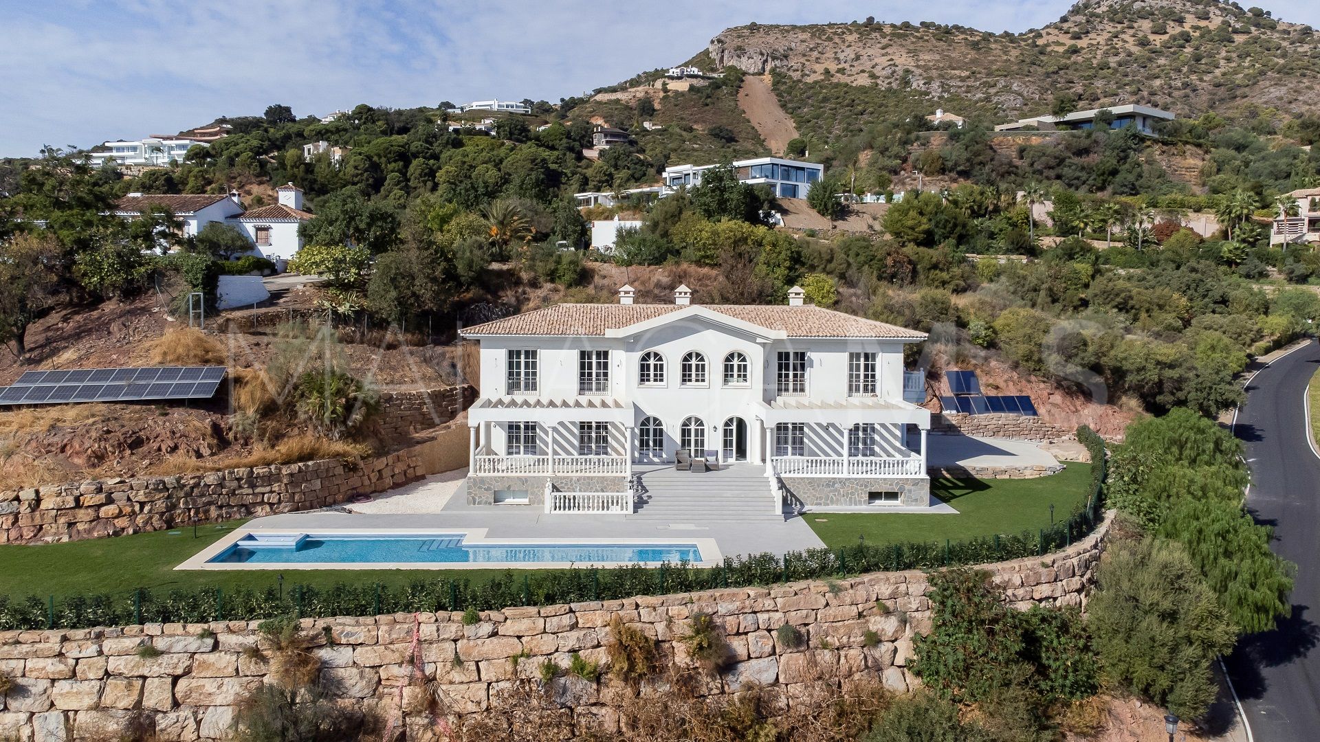 Villa for sale in Marbella Club Hills with 6 bedrooms
