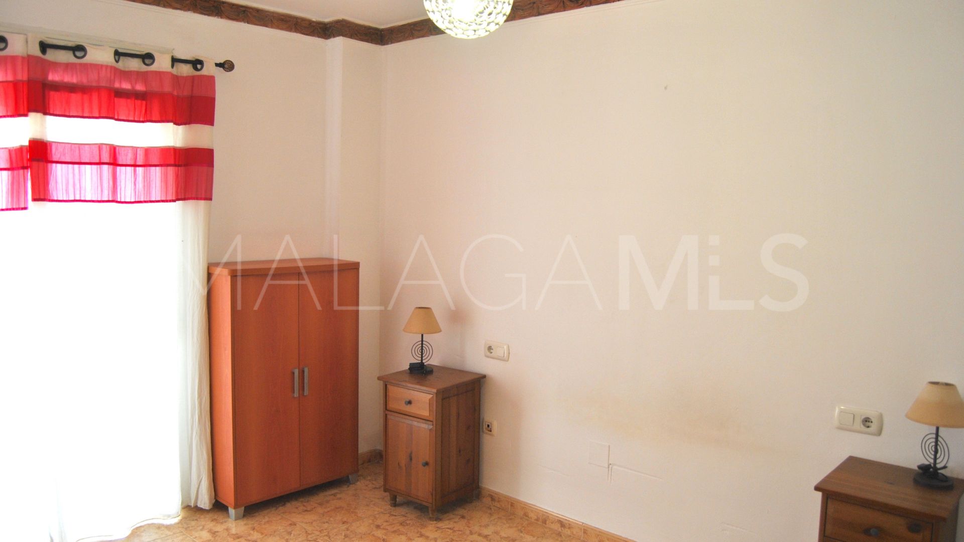 For sale apartment with 3 bedrooms in Calvario