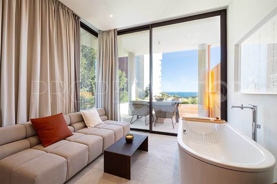 Buy El Higueron 2 bedrooms penthouse