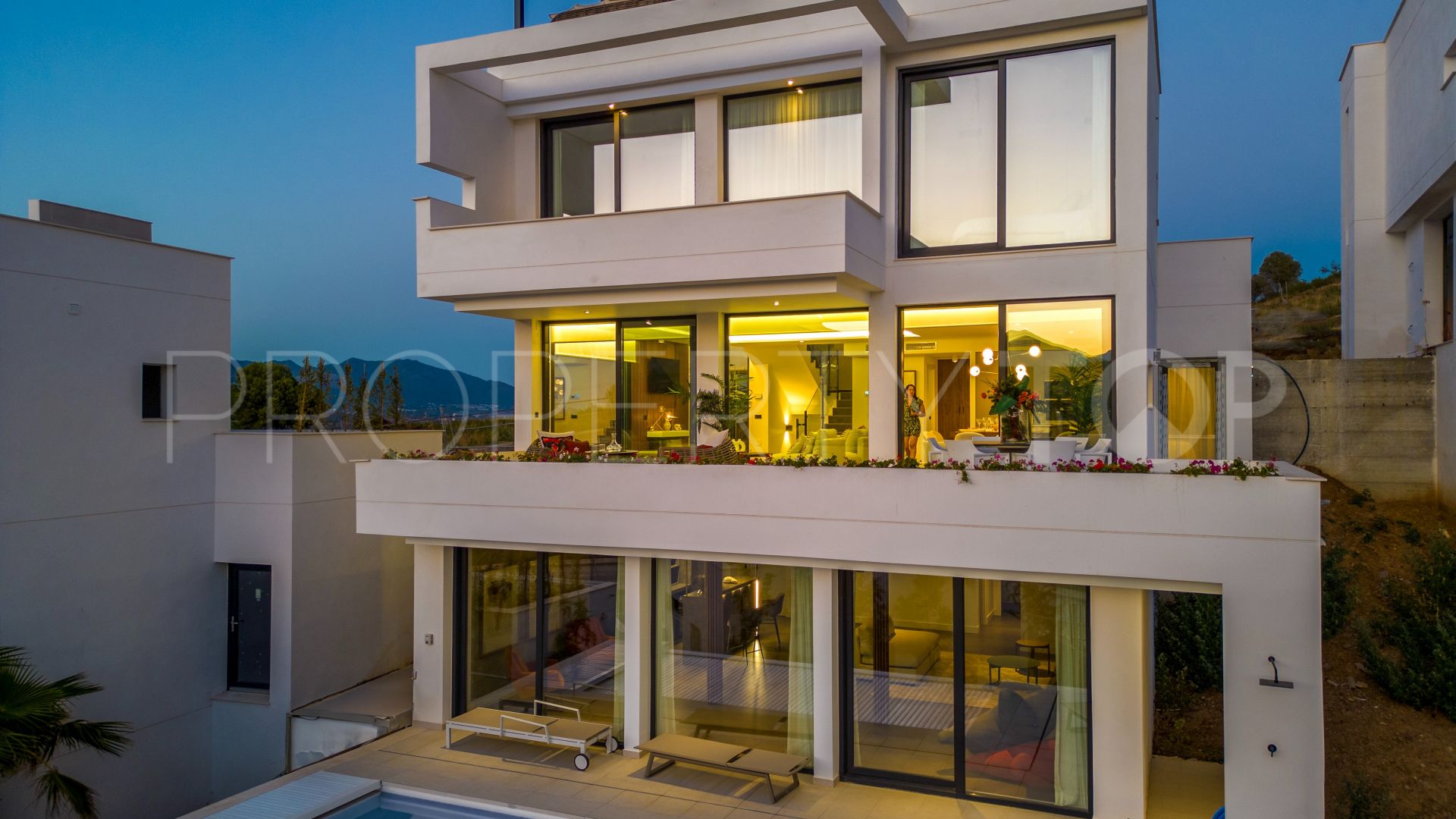 Villa a la venta de 3 dormitorios en Cala de Mijas