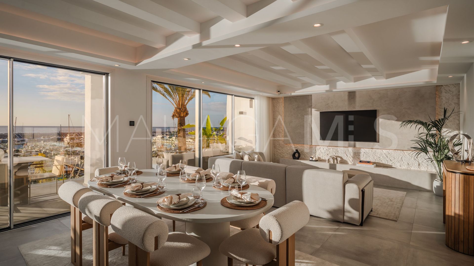 For sale 4 bedrooms duplex penthouse in Marbella - Puerto Banus