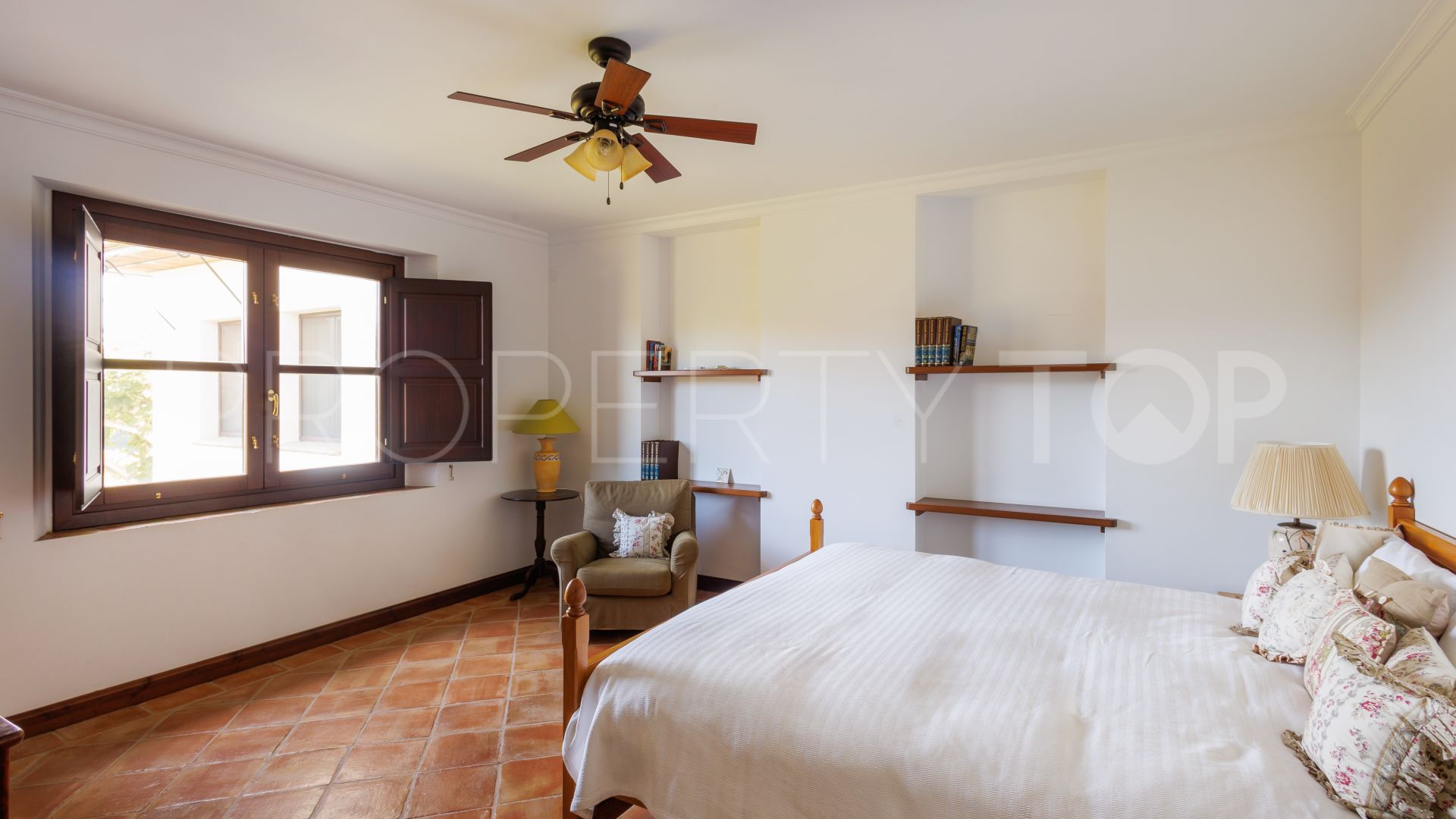 Comprar villa en La Zagaleta con 8 dormitorios
