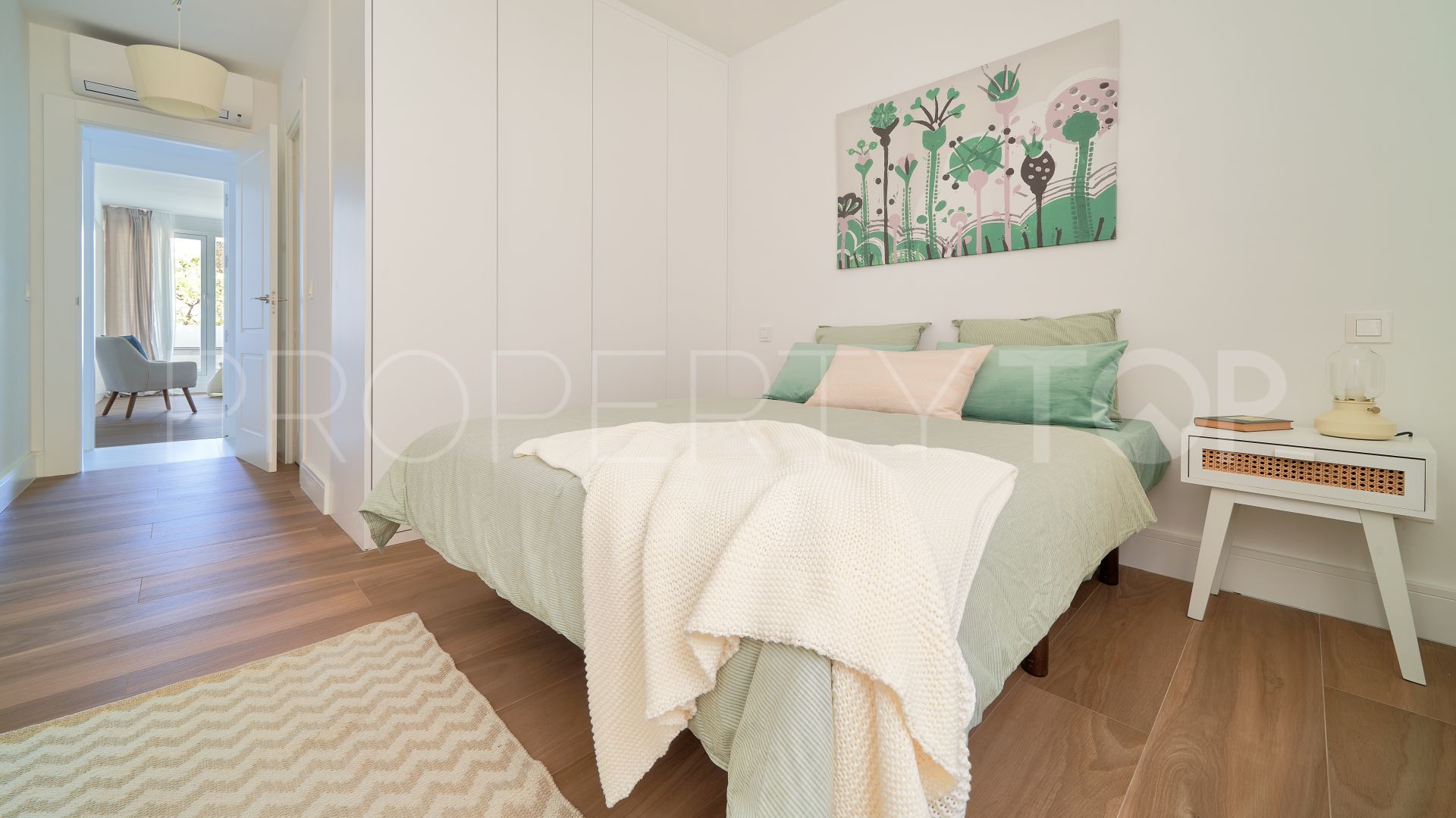 Malaga - Este, apartamento con 4 dormitorios en venta