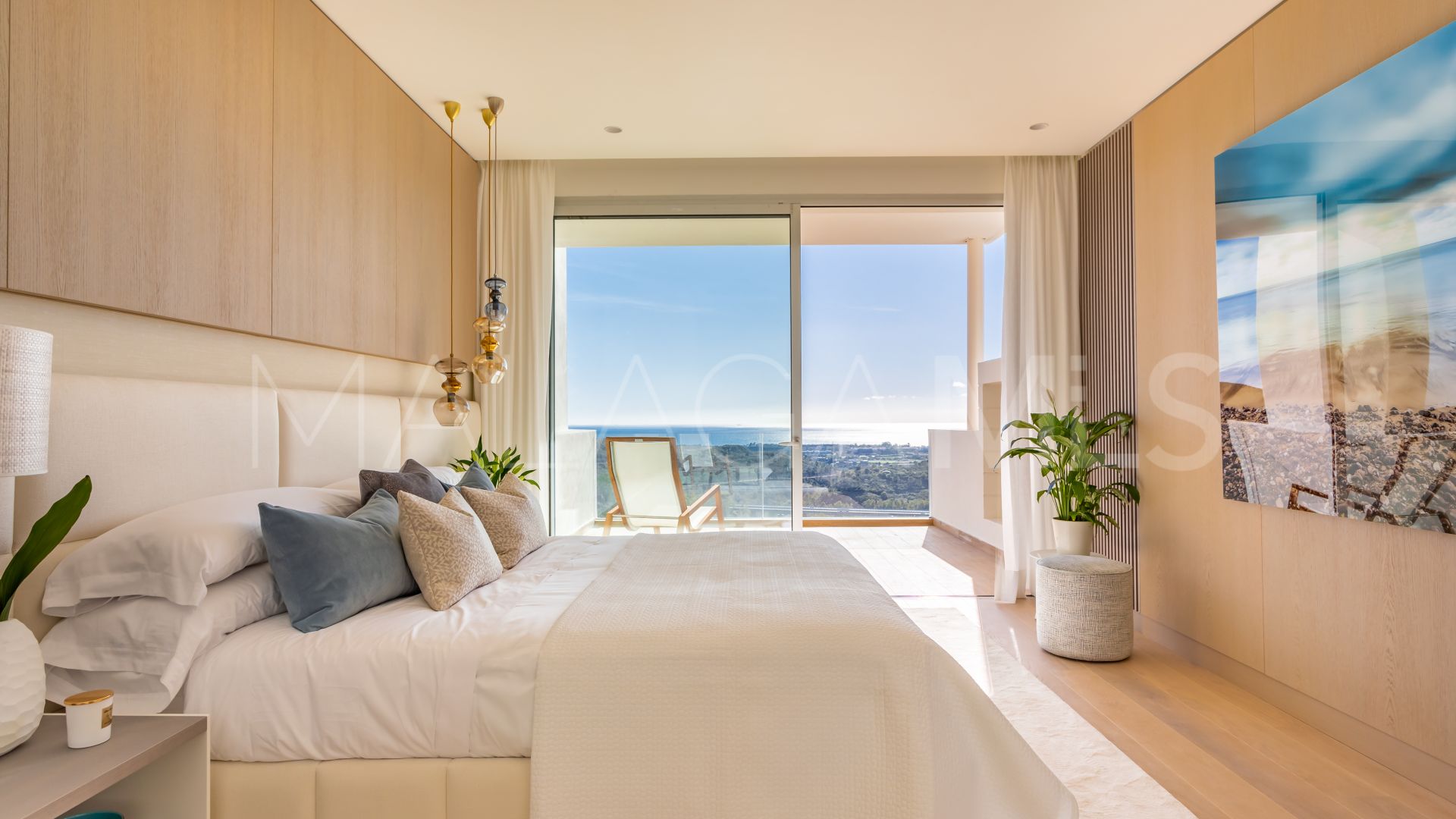 Apartment for sale in Marbella Club Hills with 3 bedrooms