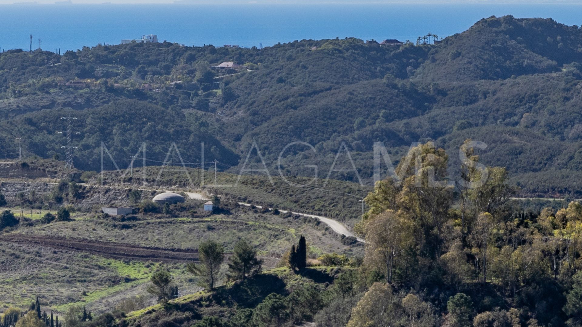 Apartment for sale in Marbella Club Hills with 3 bedrooms