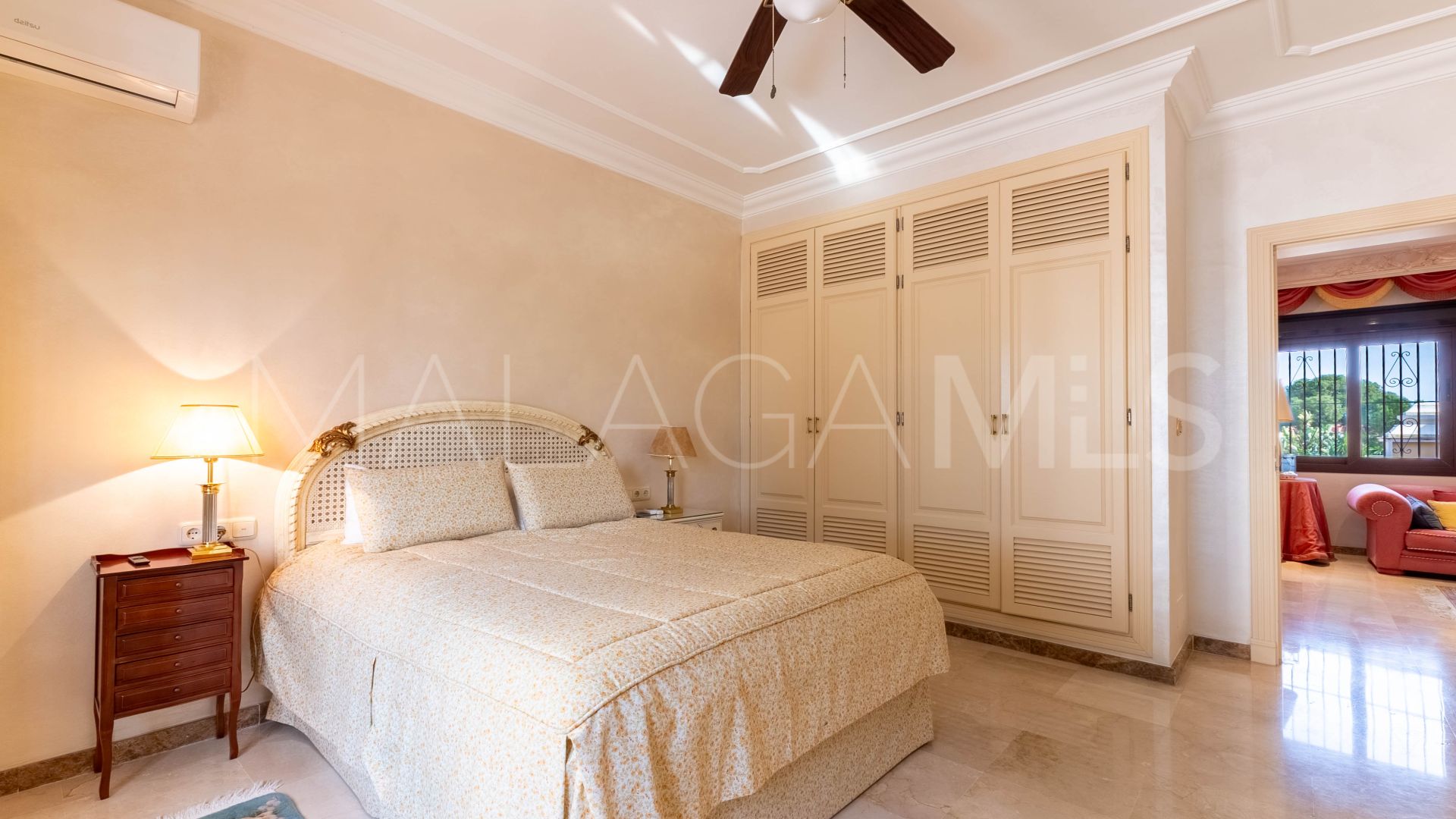 Villa for sale in Los Monteros Playa