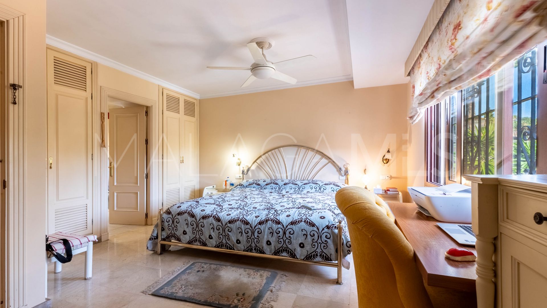 Villa for sale in Los Monteros Playa