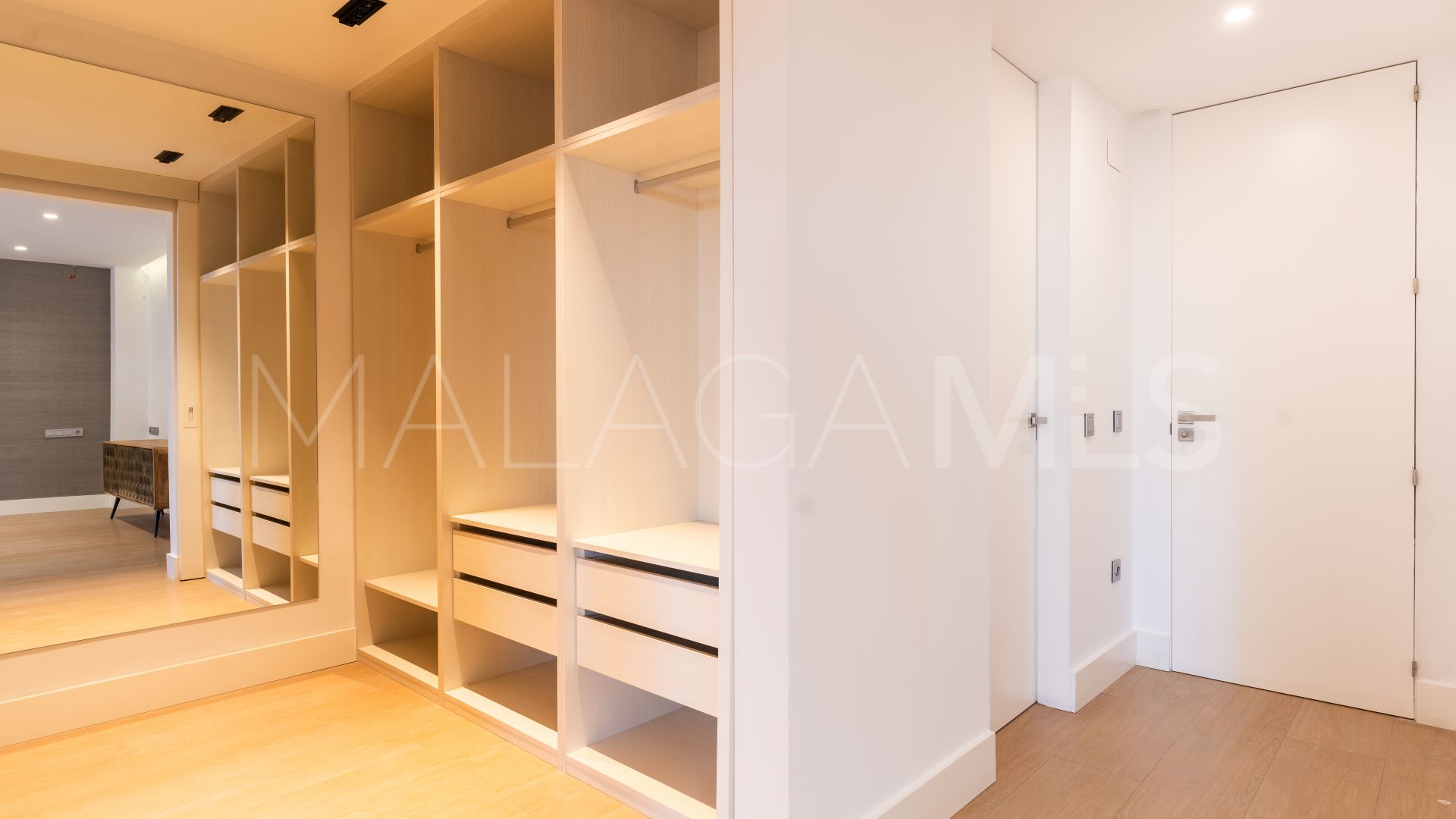 Lägenhet for sale in La Malagueta - La Caleta