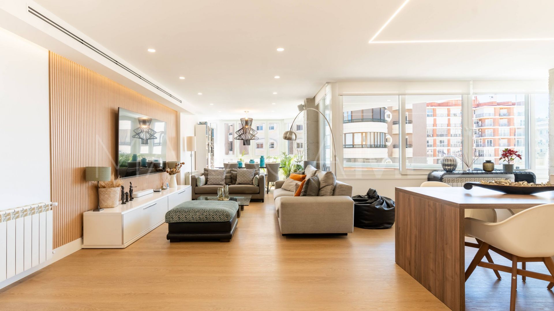 Apartment with 4 bedrooms for sale in La Malagueta - La Caleta