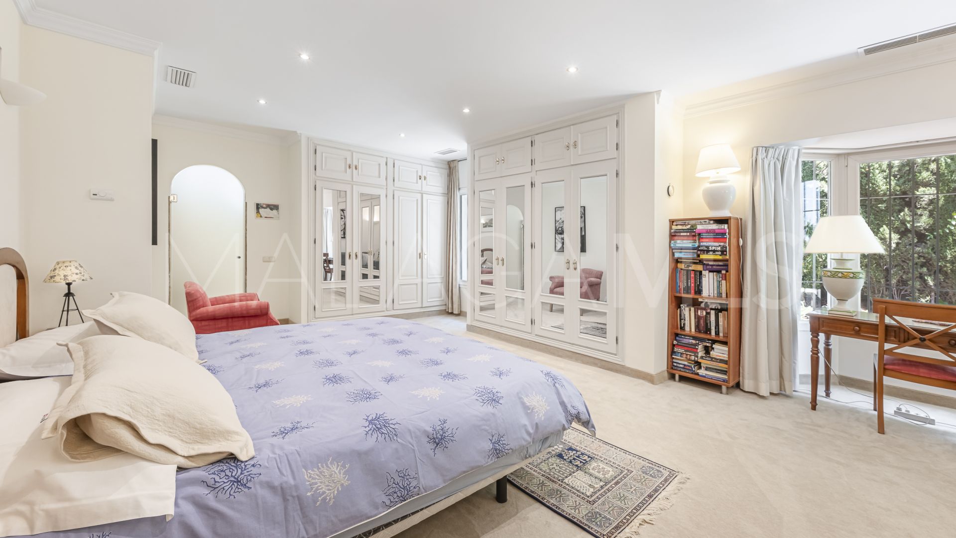 Villa for sale in El Herrojo