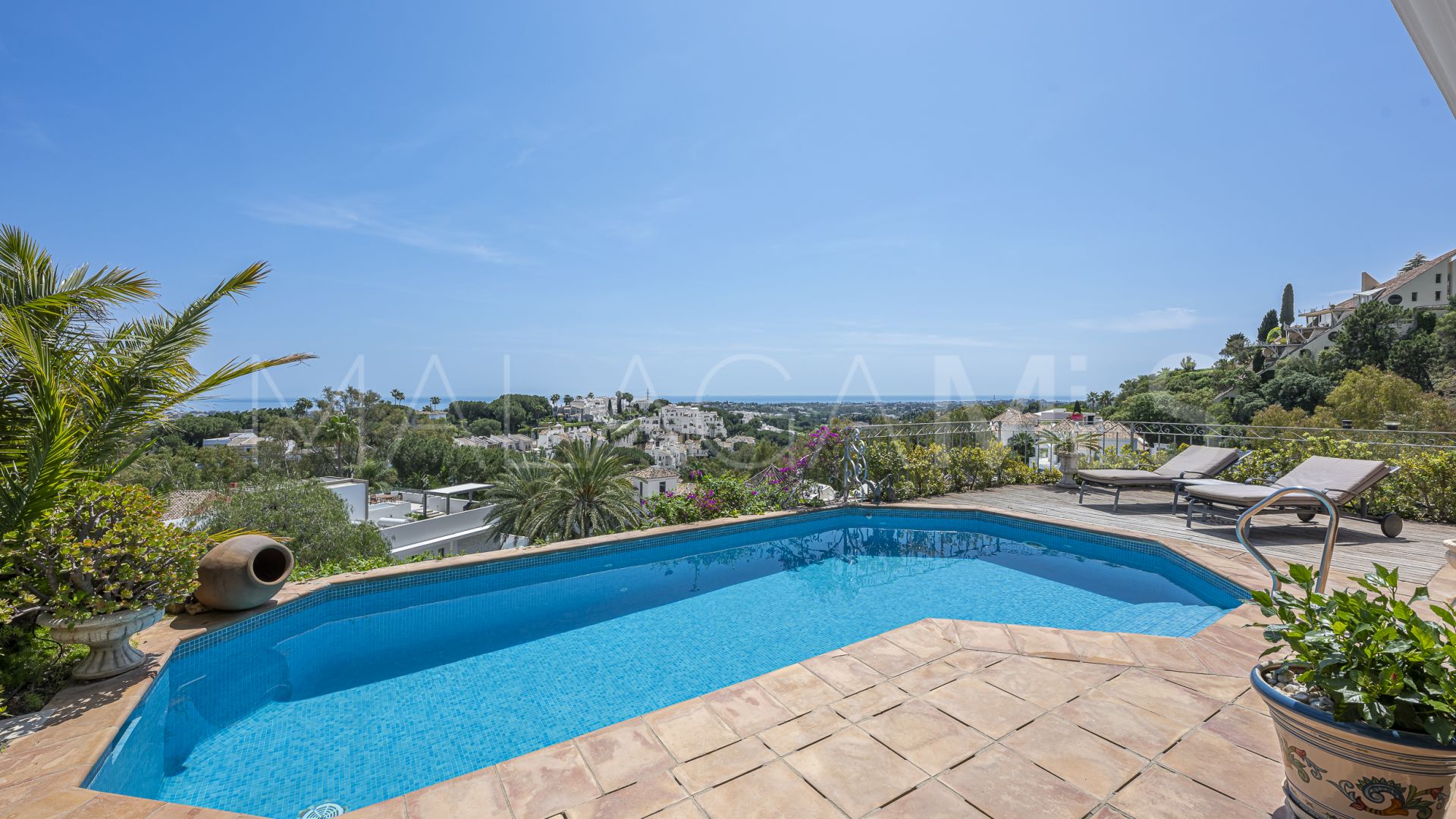 Villa for sale in El Herrojo