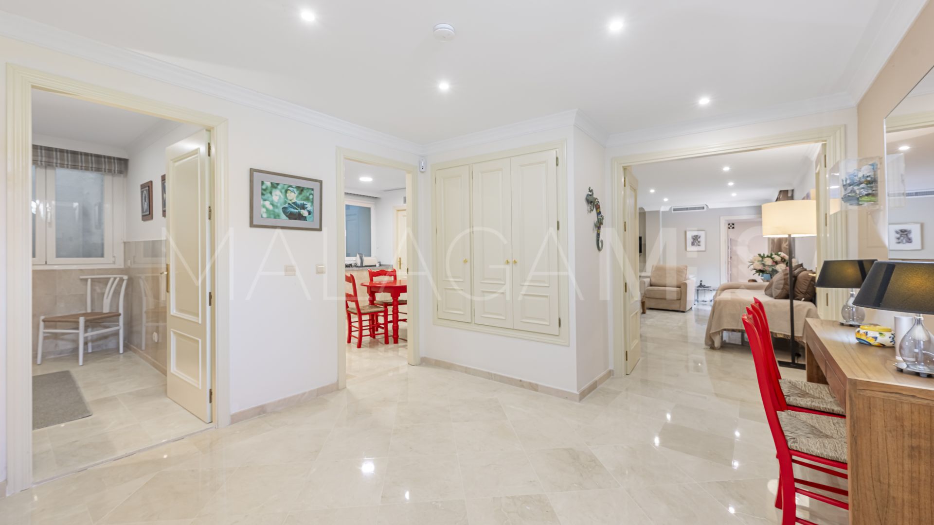 Villa for sale in El Herrojo
