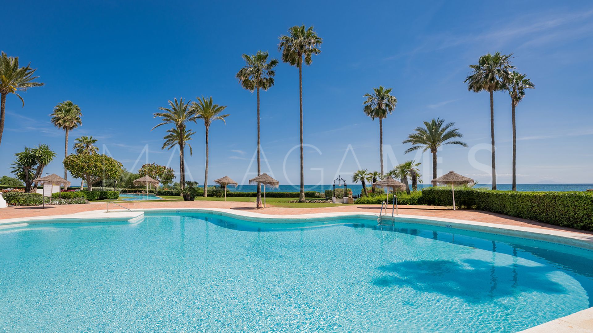 Markplanslägenhet for sale in Alcazaba Beach